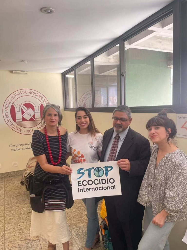 Nesta segunda-feira (06-10), a doutoranda Isabel Pinheiro, isabel_ppinheiro , membra do Grupo