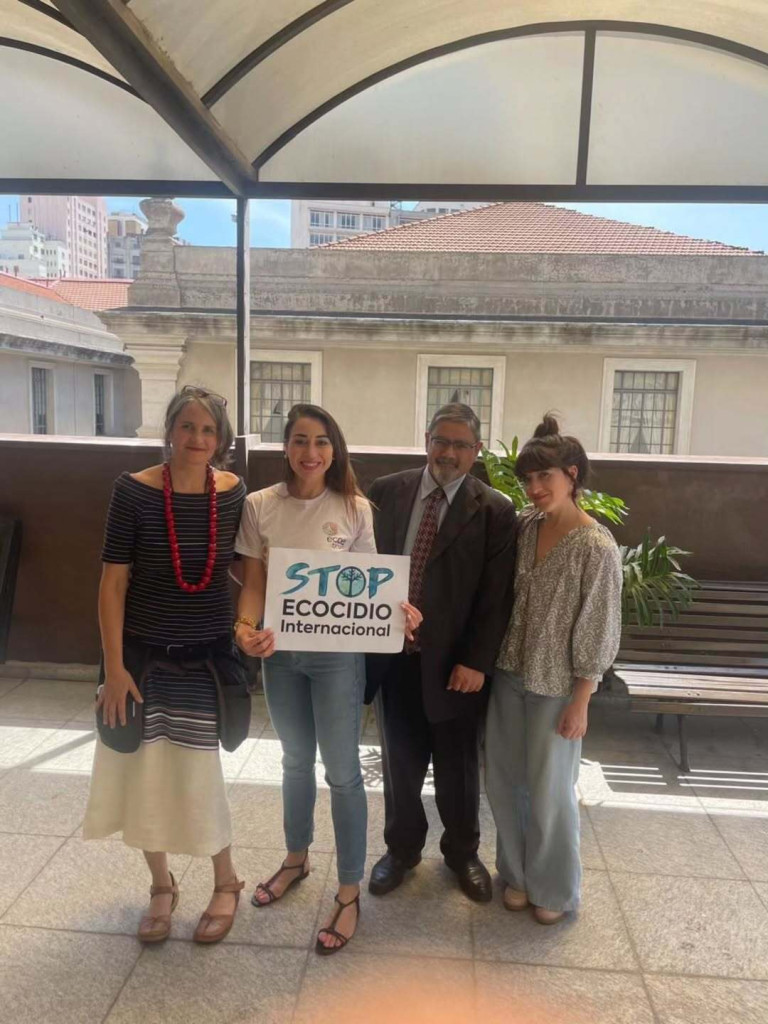 Nesta segunda-feira (06-10), a doutoranda Isabel Pinheiro, isabel_ppinheiro , membra do Grupo (1)